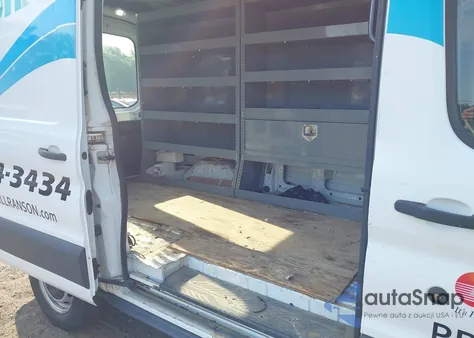 2018 Ford Transit-250 z USA, uszkodzony, nr VIN 1FTYR1CMXJKA72164